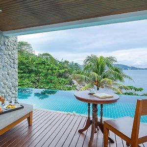 Deluxe Sea View Pool Access